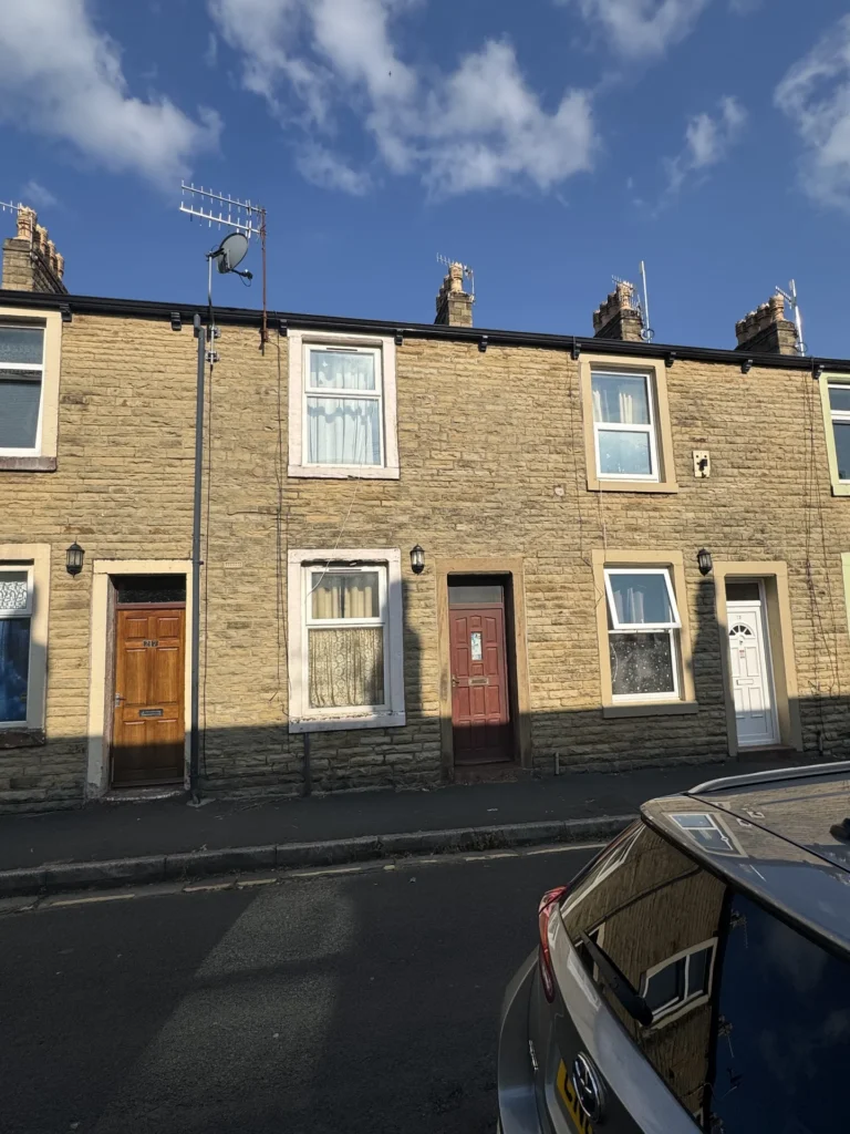 25 Leyland Road, Burnley, Lancashire, BB11 3DN